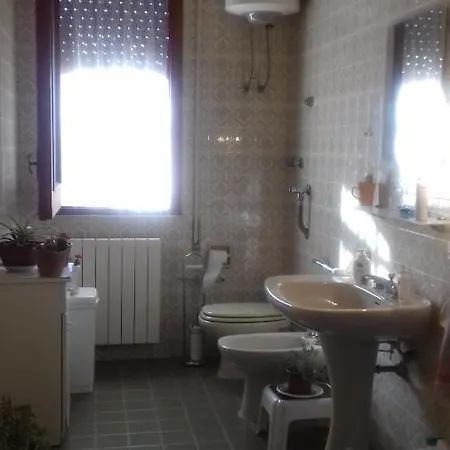 Lottie's House